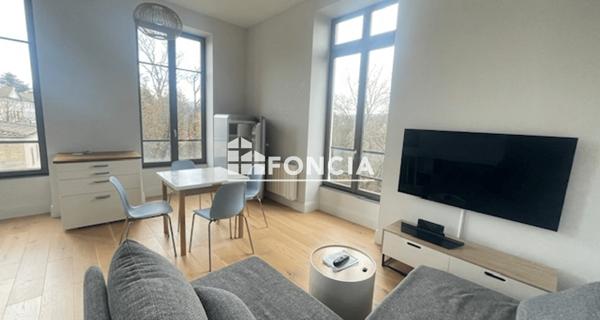 Location Appartement meublé 2 pièces 42.15 m² - Champagne-au-mont-d'or 69410