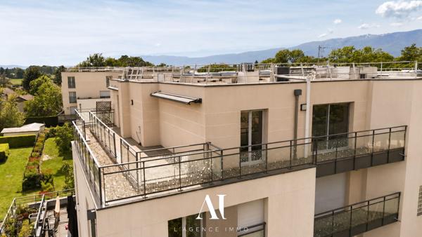 Appartement T3 en dernier étage avec une grande terrasse filante de 19 m2 , climatisation, parking souterrain, cave et vue dégagée, 01210 FERNEY-VOLTAIRE