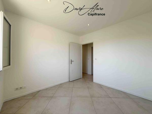 Maison de plain-pied récente – 81 m² – 3 chambres – Garage - Châteauneuf-de-Chabre (05)