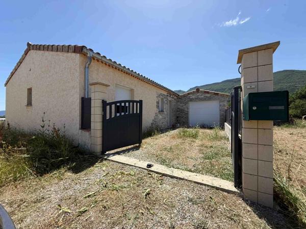 Maison de plain-pied récente – 81 m² – 3 chambres – Garage - Châteauneuf-de-Chabre (05)