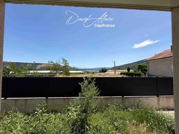 Maison de plain-pied récente – 81 m² – 3 chambres – Garage - Châteauneuf-de-Chabre (05)