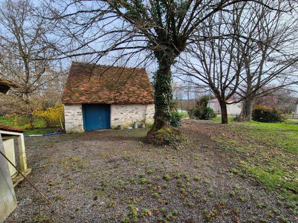 Grande propriété à vendre à Saint-Denis-de-Jouhet dans l'Indre (36230), ref : CG/358
