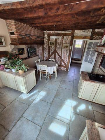 Grande propriété à vendre à Saint-Denis-de-Jouhet dans l'Indre (36230), ref : CG/358