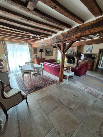 Grande propriété à vendre à Saint-Denis-de-Jouhet dans l'Indre (36230), ref : CG/358