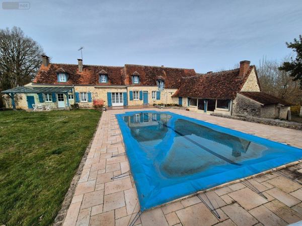 Grande propriété à vendre à Saint-Denis-de-Jouhet dans l'Indre (36230), ref : CG/358