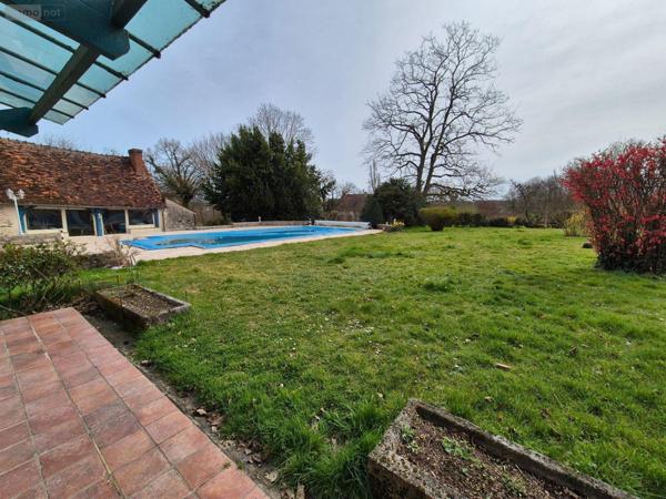 Grande propriété à vendre à Saint-Denis-de-Jouhet dans l'Indre (36230), ref : CG/358