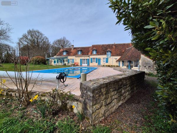 Grande propriété à vendre à Saint-Denis-de-Jouhet dans l'Indre (36230), ref : CG/358
