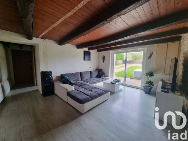 Maison à vendre 4 pièces 97 m² Charroux