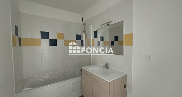 Location Appartement 2 pièces 47 m² - Neuville-sur-saône 69250