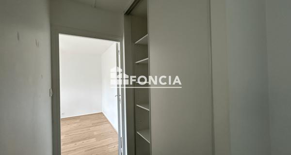 Location Appartement 2 pièces 47 m² - Neuville-sur-saône 69250