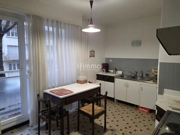 Appartement 2 pièces 58 m² Ascenseur, cave & parking privé