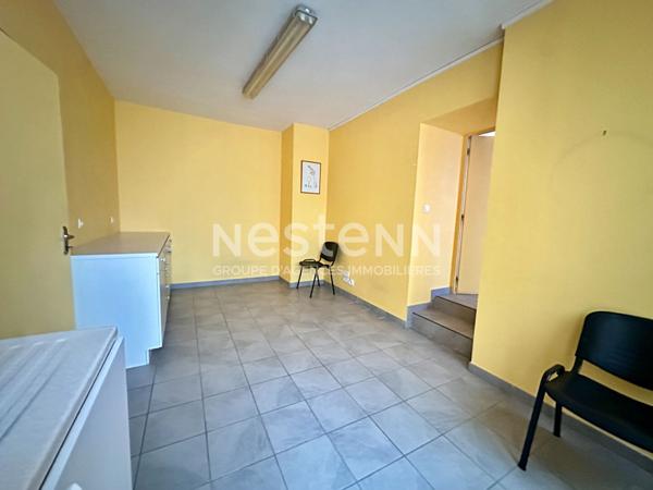 Maison de ville atypique 154m² dont espace indépendant de 58m² - garage et cour - Montval sur Loir centre