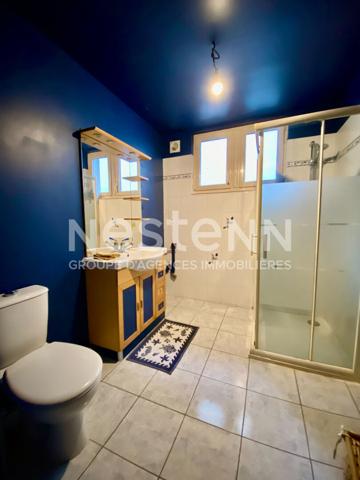 Maison de ville atypique 154m² dont espace indépendant de 58m² - garage et cour - Montval sur Loir centre