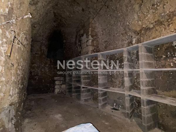 Maison de ville atypique 154m² dont espace indépendant de 58m² - garage et cour - Montval sur Loir centre