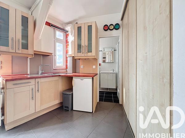 Location appartement 1 pièce 19 m² Courbevoie