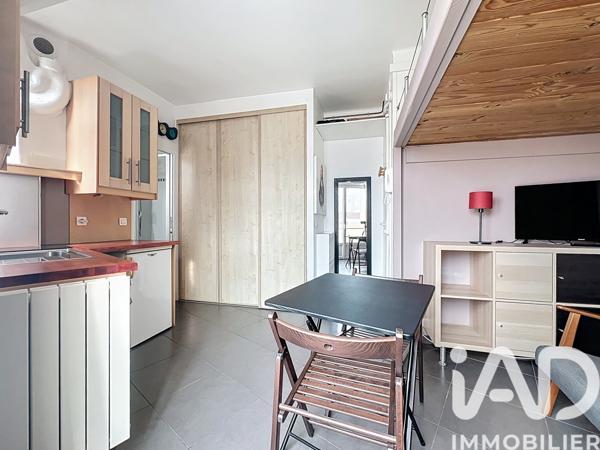 Location appartement 1 pièce 19 m² Courbevoie