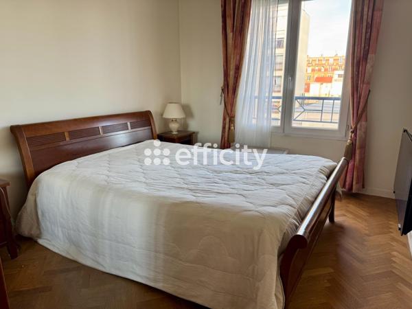 Appartement
         3 pièces
        - 89 m² Exclusivité 665 000 € *