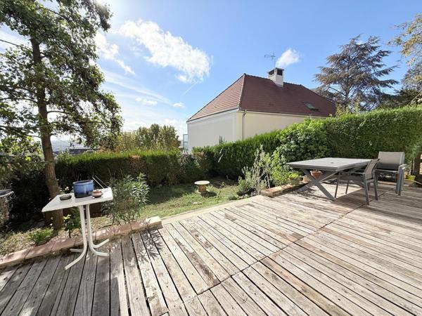 Maison
         9 pièces
        - 160 m² Exclusivité 319 000 € *