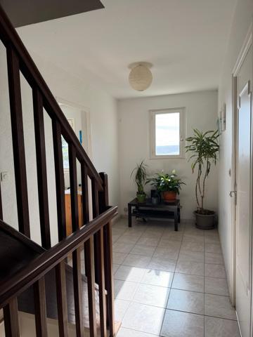 Maison
         9 pièces
        - 160 m² Exclusivité 319 000 € *