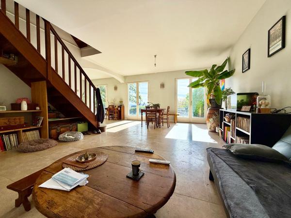 Maison
         9 pièces
        - 160 m² Exclusivité 319 000 € *