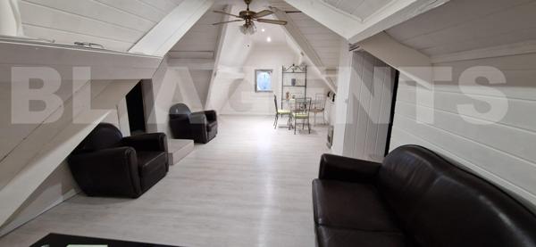 Superbe pavillon de 10 pièces, en parfait état, sur un magnifique terrain clos et arboré de 3 400 m²