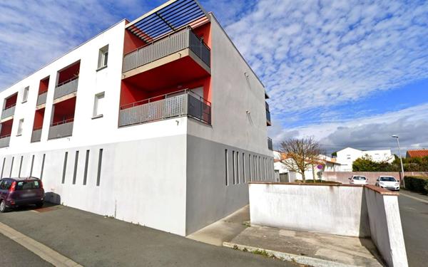 Appartement à vendre    1 pièce •  Royan