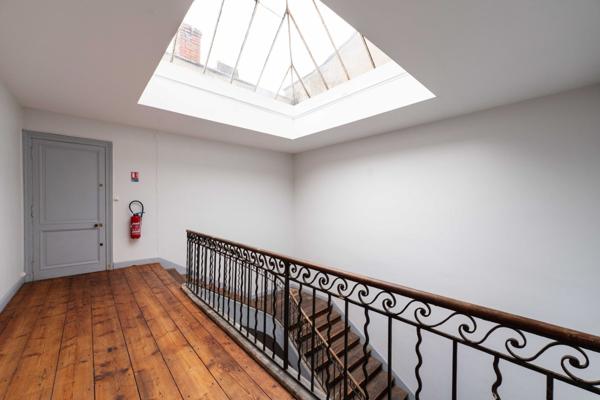 Charmant appartement ancien rénové – Centre-ville