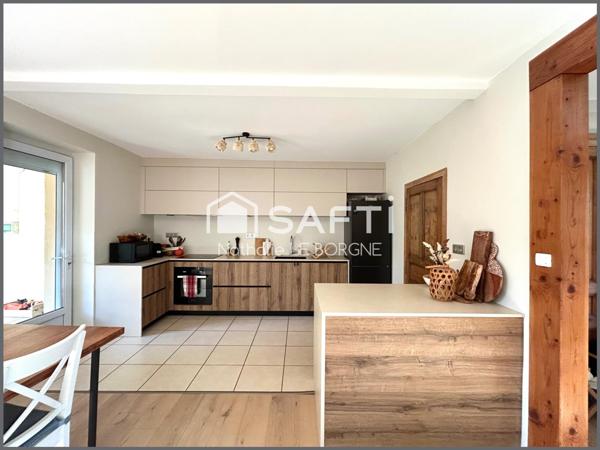 Maison de ville avec jardin et grand garage