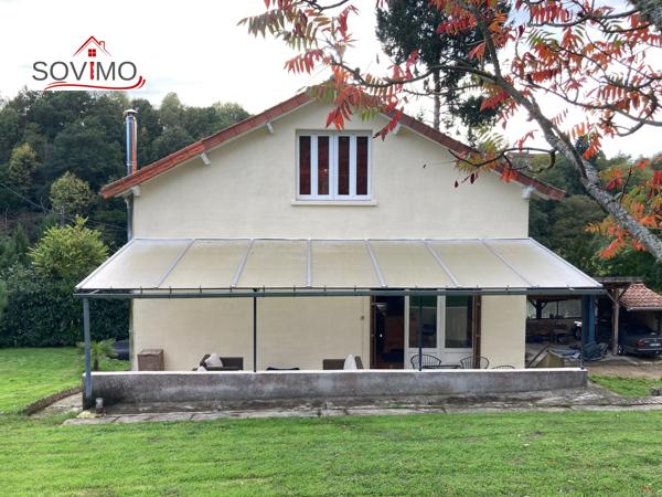 CHARME ET CONFORT POUR CE PAVILLON SITUÉ À PROXIMITÉ DU CENTRE VILLE