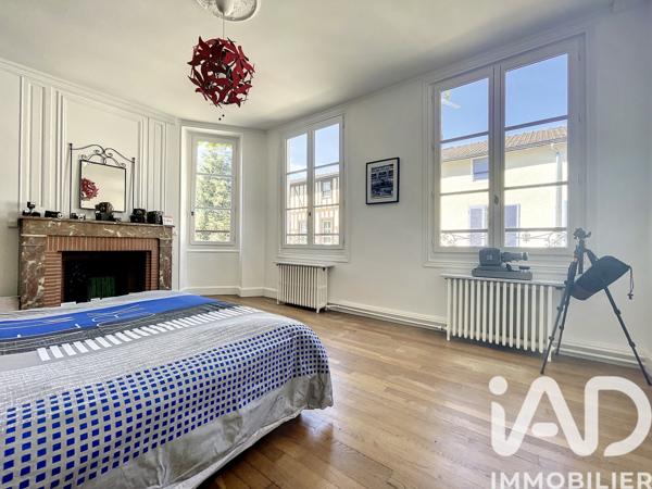 Maison à vendre 11 pièces 282,69 m² Châlons-en-Champagne