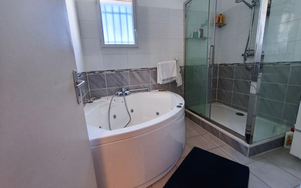 Maison à vendre    5 pièces • 81 m2 Sanary-sur-Mer