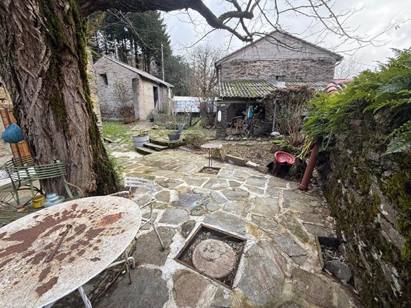 Maison à Miraval Cabardès avec jardin et garage