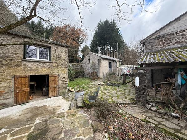 Maison à Miraval Cabardès avec jardin et garage
