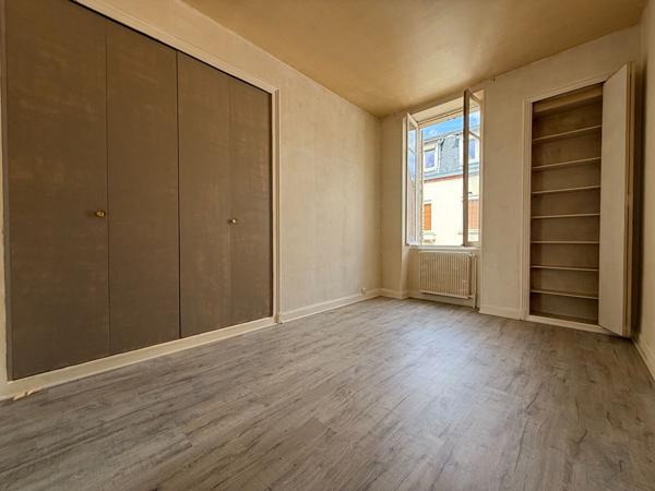 Immeuble 8 pièces 260 m2