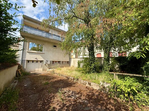 Immeuble 8 pièces 260 m2