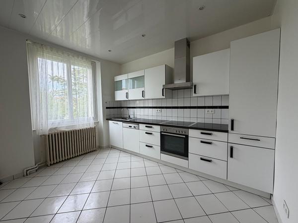 Maison 6 pièces 156.17 m2