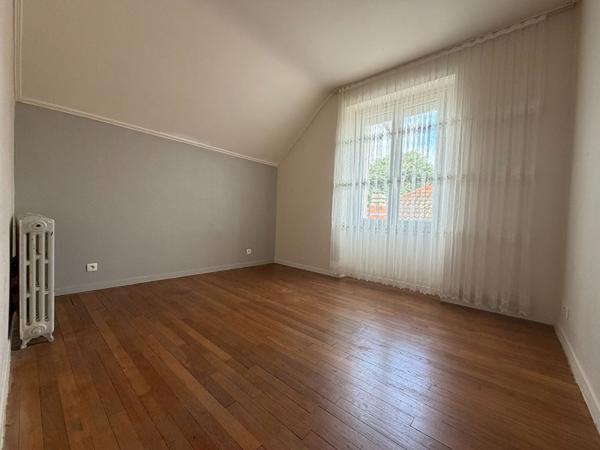 Maison 6 pièces 156.17 m2