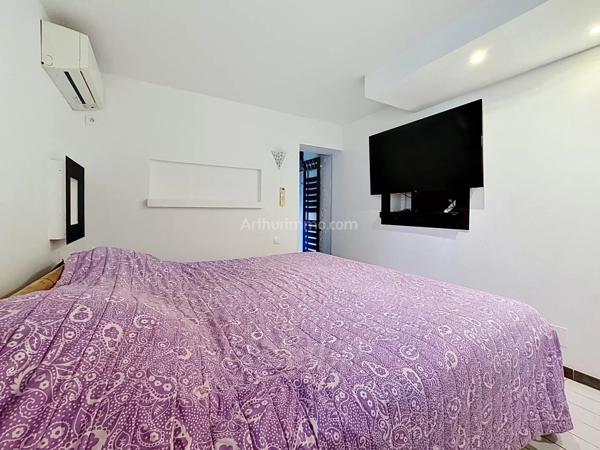 Vente                                                      Maison
                        
                     5 pièces                      90 m2                     à Lumio