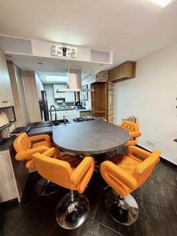 Vente                                                      Maison
                        
                     5 pièces                      90 m2                     à Lumio