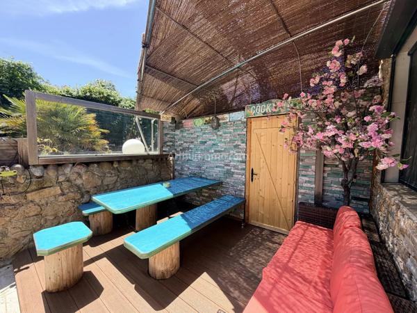 Vente                                                      Maison
                        
                     5 pièces                      90 m2                     à Lumio