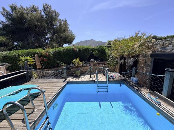 Vente                                                      Maison
                        
                     5 pièces                      90 m2                     à Lumio