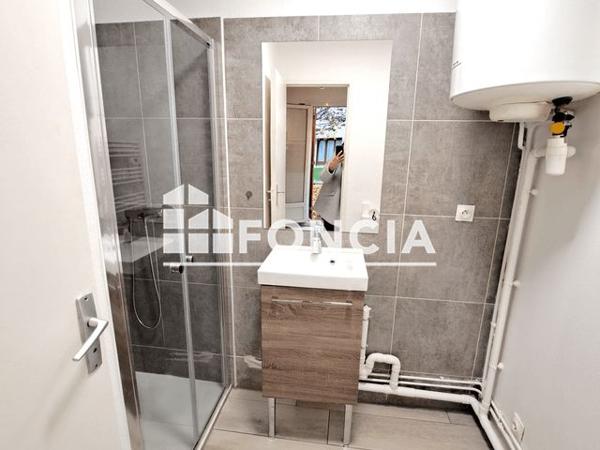 Location Studio 22.87 m² - FERME DE LA MESANGERIE Maule 78580