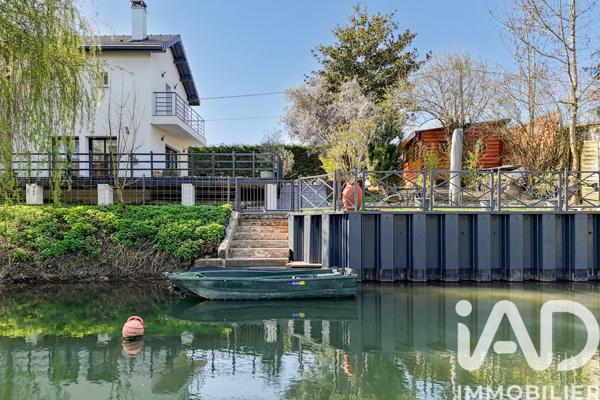 Maison à vendre 6 pièces 160 m² Vaux-sur-Seine