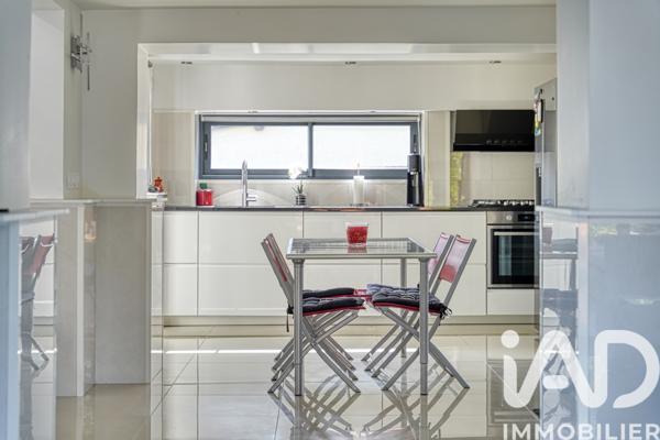 Maison à vendre 6 pièces 160 m² Vaux-sur-Seine
