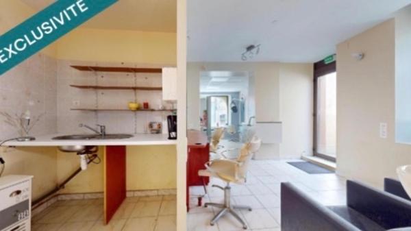 Situé au  coeur de la commune du Bugue.