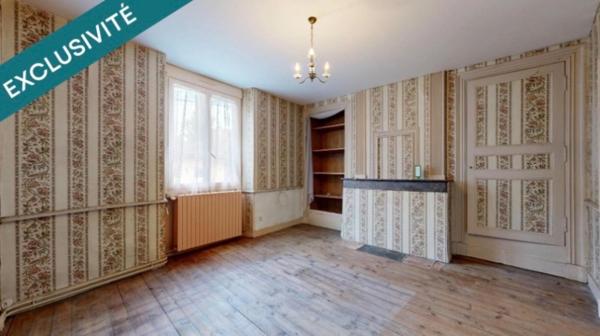 Situé au  coeur de la commune du Bugue.