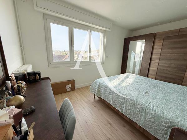 Appartement Chatou 4 pièces 80 m² 15 mns gare RER A à pieds