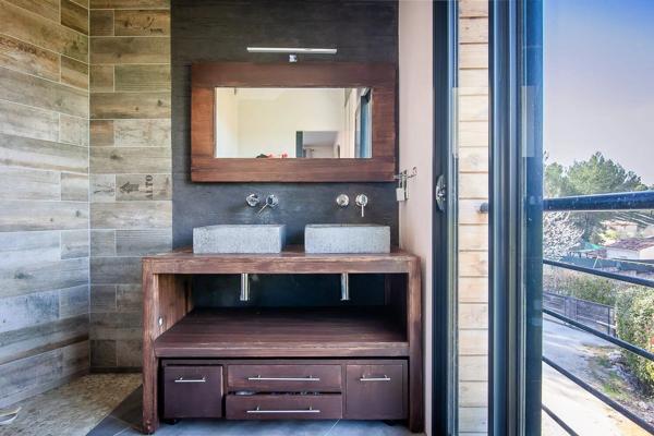 Vente                                                      Villa
                        
                     4 pièces                      137 m2                     à Meyrargues