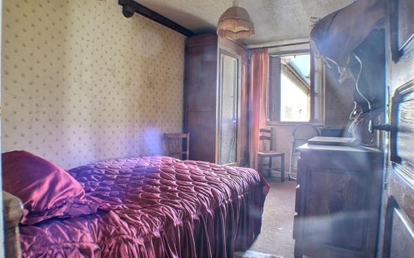 Maison à vendre    3 pièces •  Aubaine