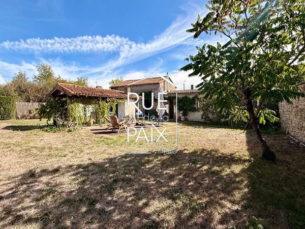 79390 LHOUMOIS Maison en pierre à Lhoumois
